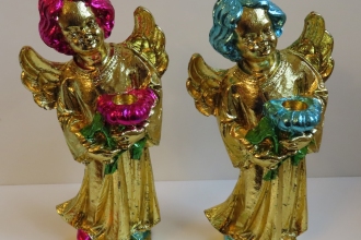 Zwei brave Wachsengel 2025, Kerzenhalter, farbiges Imitation Blattgold
